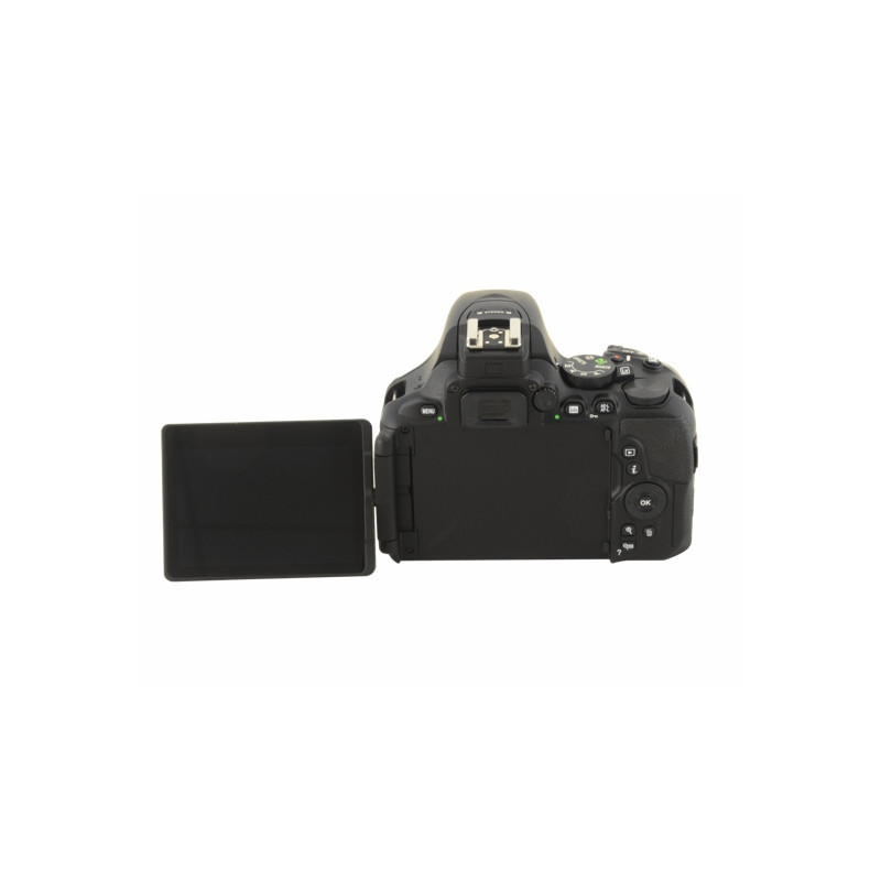 Nikon Kamera DSLR D5600a Full Range