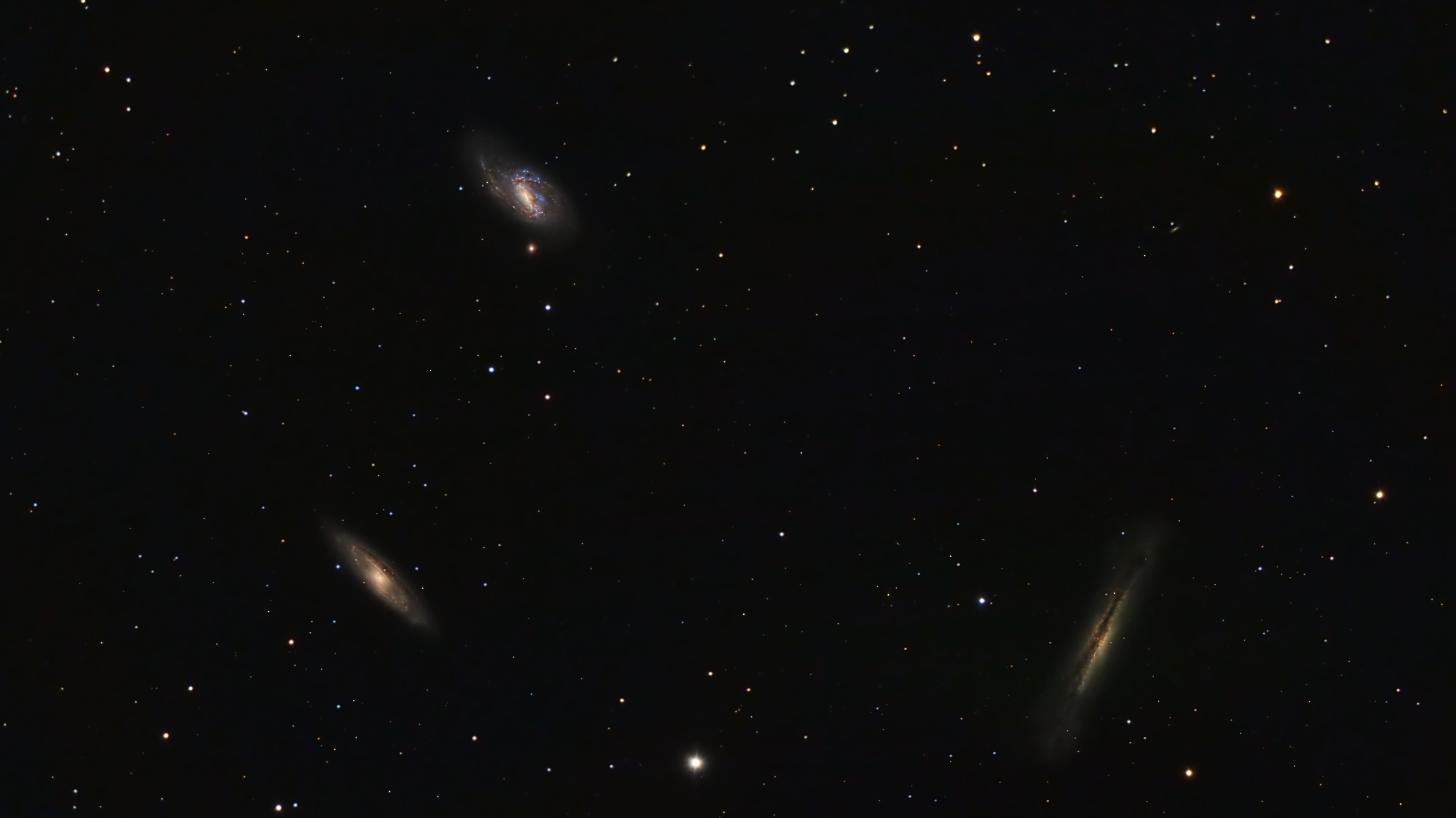 Das Leo-Galaxientriplett im Sternbild Löwe (Credit: Elias Erdnüß)