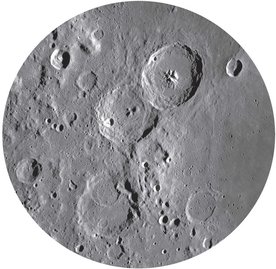 Même dans un petit télescope, le remarquable trio montre de nombreux détails. NASA/GSFC/Arizona State University