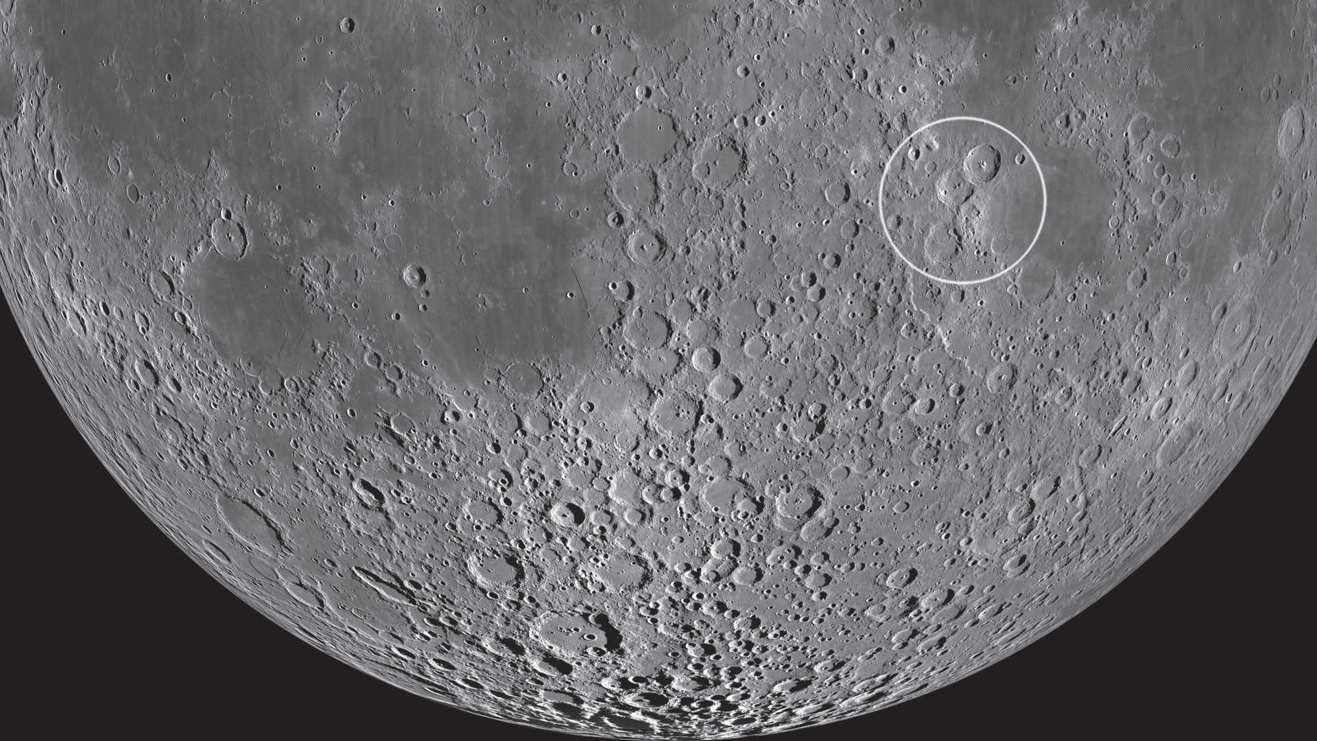 Das Trio Theophilus, Cyrillus und Catharina liegt direkt am westlichen Rand des Mare Nectaris. NASA/GSFC/Arizona State University