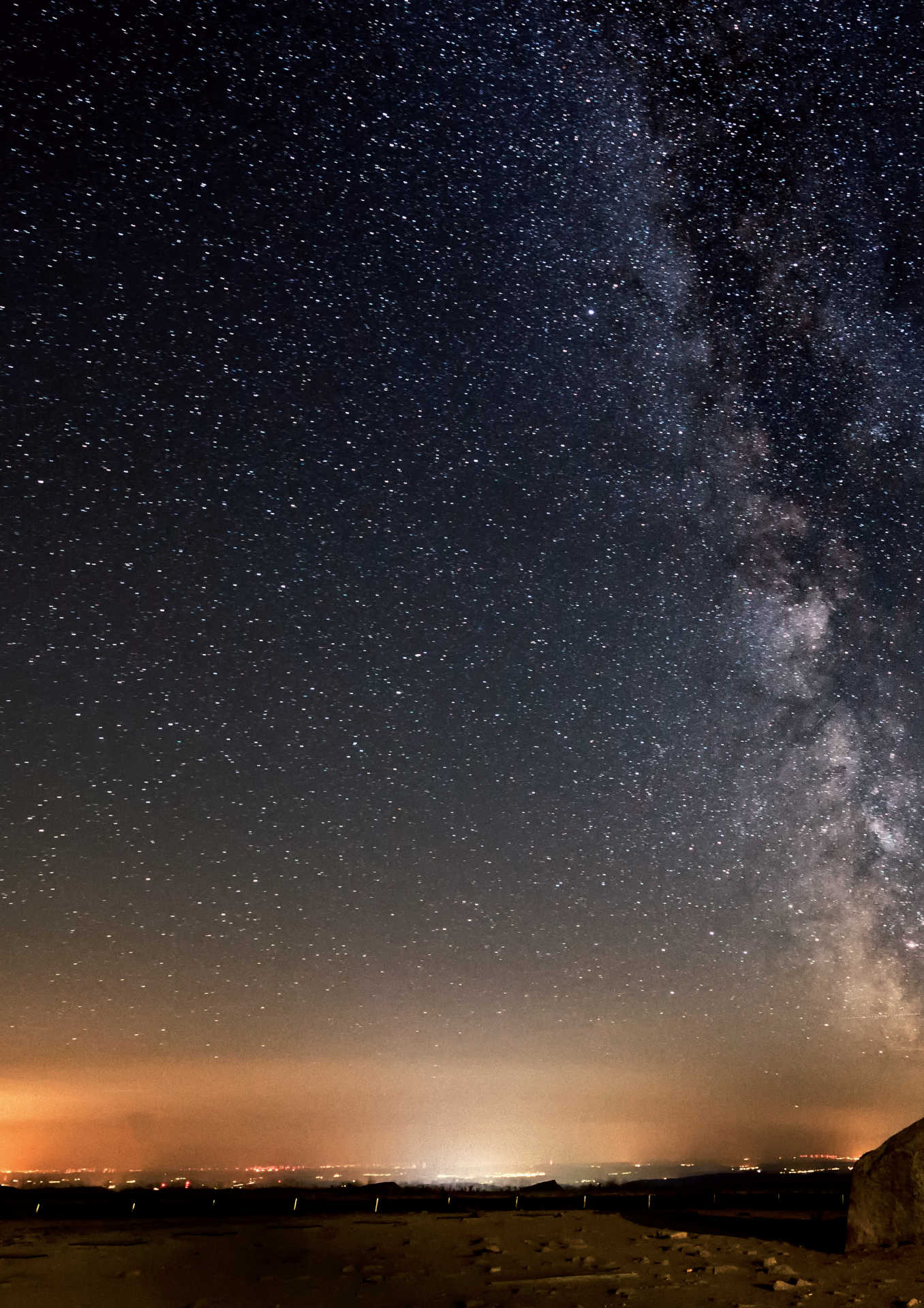 Des sites d’observation sans pollution lumineuse sont difficiles à trouver en France. 