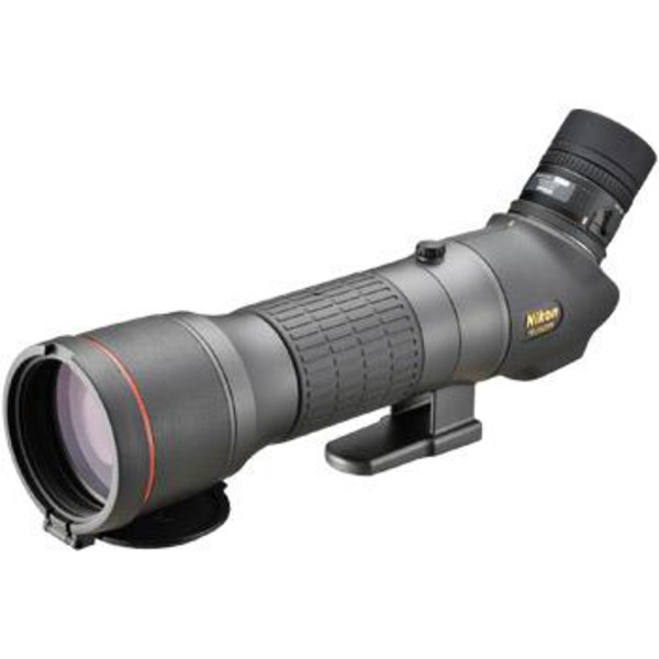 Longue-vue Nikon EDG 85mm A, visée oblique