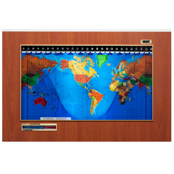 Geochron Modèle "Original Kilburg", finition PVC design Hayward Cherry avec moulures couleur or