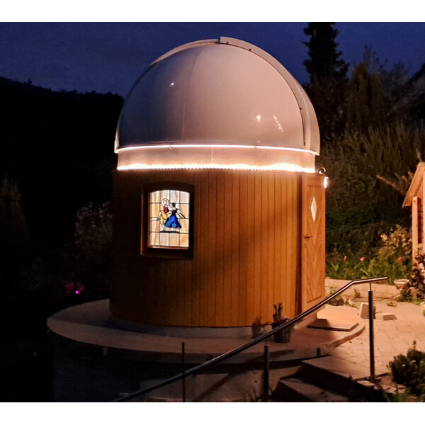 Pulsar Dôme d'observatoire 2.7m avec embase