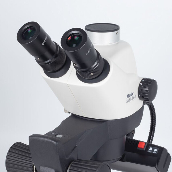 Microscope stéréo zoom Motic GM-161, trino, fluo,  7.5-45x, wd 110mm