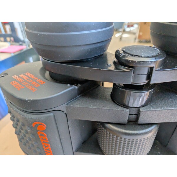 Celestron Fernglas Skymaster 20x80 (Normale Gebrauchsspuren)