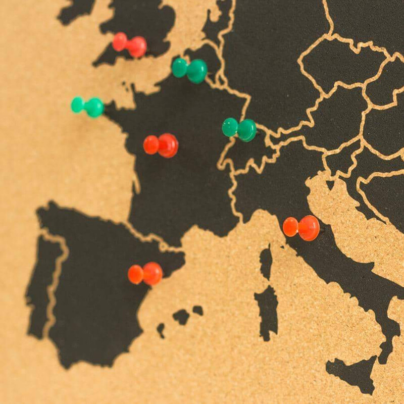 Carte des continents Miss Wood Woody Map Europe noir 90x60cm encadré