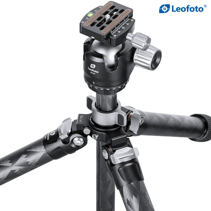 Leofoto Carbon-Dreibeinstativ LQ-365C+LH-47 Mr.Q