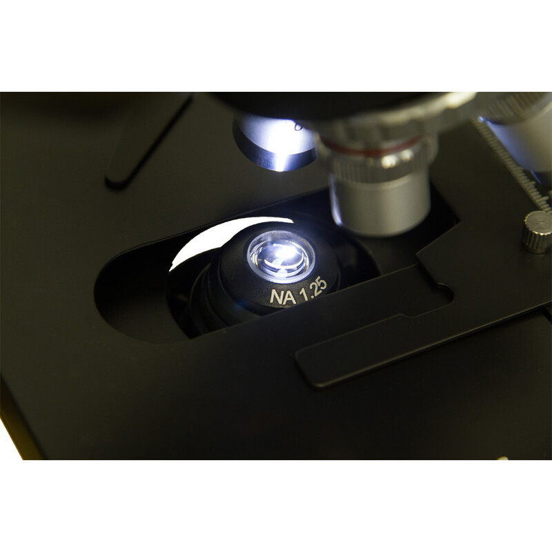 Microscope stéréoscopique Levenhuk 720B Bino 40-2000x LED