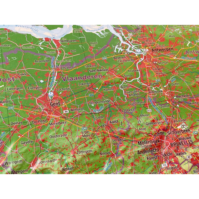 Carte régionale Georelief Benelux (57 x 77 cm)